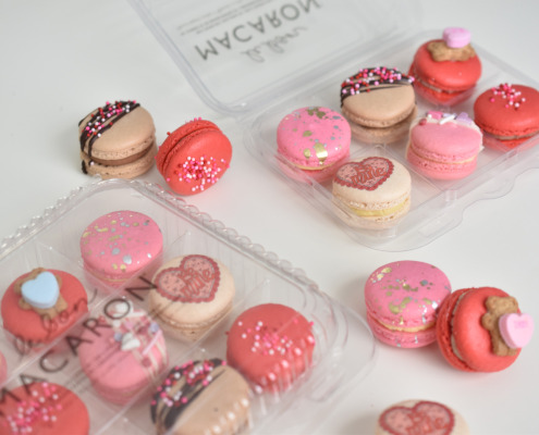 Valentine collection of French macarons in boxes of 6 and 12 macarons from Le Bon Macaron
